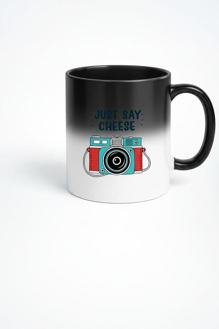 Magic Mug "Just Say Cheese" - Zwart naar Wit Warmtegevoelige Mok met Camera Design