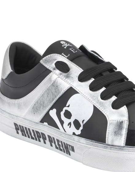 Low-Top Leather Sneakers Retrokickz Tm