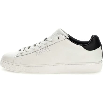 Trainers Guess Nola