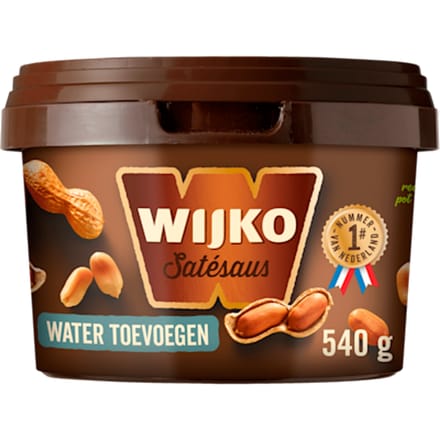 Satésaus geconcentreerd