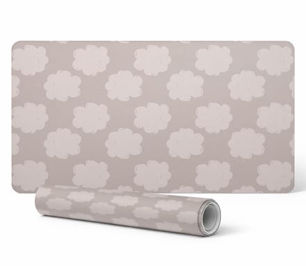 Antislip bureauonderlegger met wolkenpatroon op een beige achtergrond, 90x45 cm