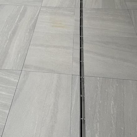 Rioolrooster - Afwateringsgoot - Efficiënte Drainage - Roestvrij Staal Rooster - 16cm breed - Zilver