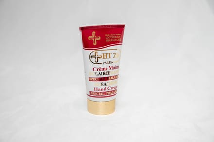 HT26 Crème mains éclaircissante