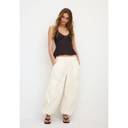 Stradivarius Haltertop met kanten detail  Bruin S