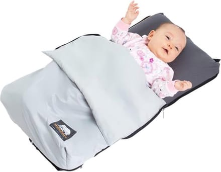 2-in-1 Reisbed en Stoel voor Baby's - Compact en Lichtgewicht Reiscomfort