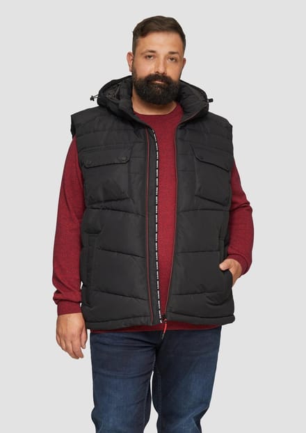 s.Oliver - male - Gewatteerde bodywarmer met afneembare capuchon