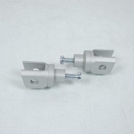 Paire Chape de repose pied AV Lightech pour moto Suzuki 1000 GSX-S FTP005SIL
