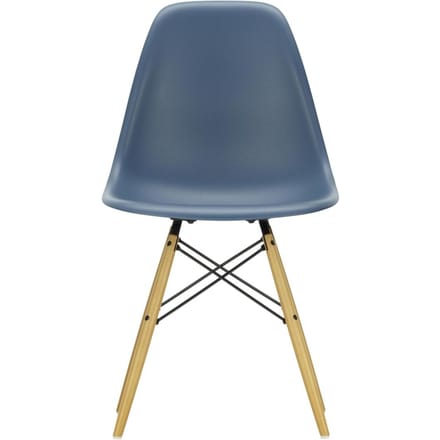 Vitra - DSW Eames Plastic Sidechair - zeeblauw RE - gelige esdoorn