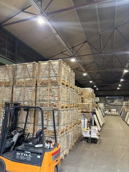 Flagstones - Brasil White - 25-40mm - verkoop per pallet - inhoud 22M2