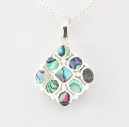 Hoogglans zilveren hanger met abalone schelp aan ketting