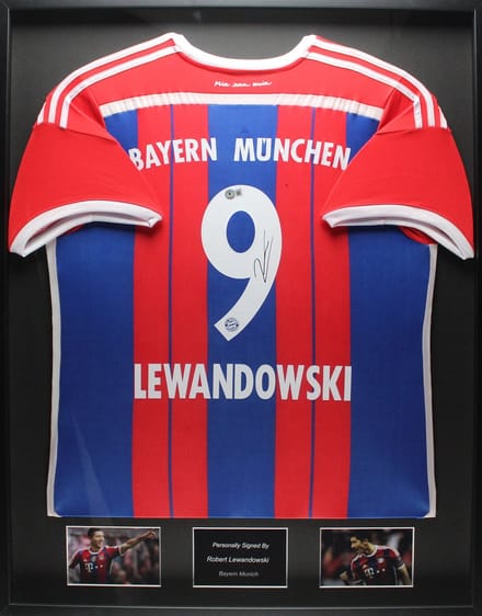 Robert Lewandowski FC Bayern München 14/15 ingelijst thuis shirt