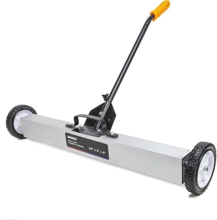 Magnetische veegmachine met verstelbare handgreep en sterke vloermagneet