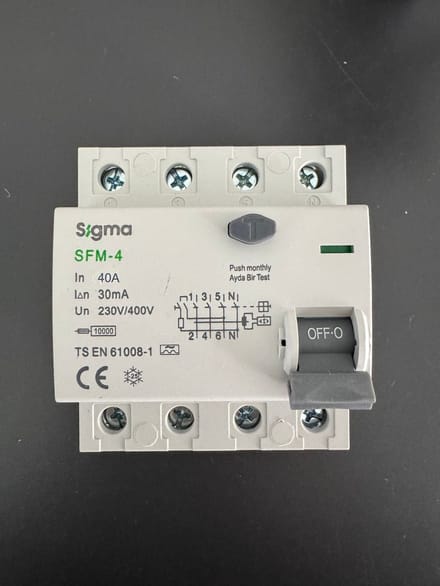 Sigma Aardlekschakelaar 4Polig 40A 30mA