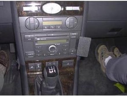 Brodit ProClip houder geschikt voor Ford Mondeo 2004-2007 Angled mount, Laag