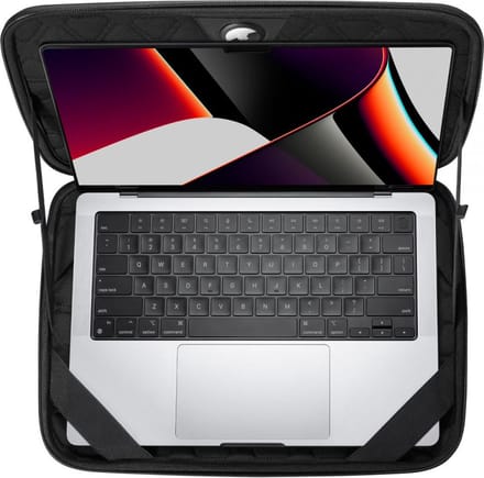 Spigen Rugged Armor Pro - black - MacBook Pro 14" M5 2025/M4 2024/M3 2023/M2 2023/M1 2021