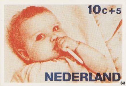 Briefkaart met afbeelding het kind in verschillende levensstadia postzegel
