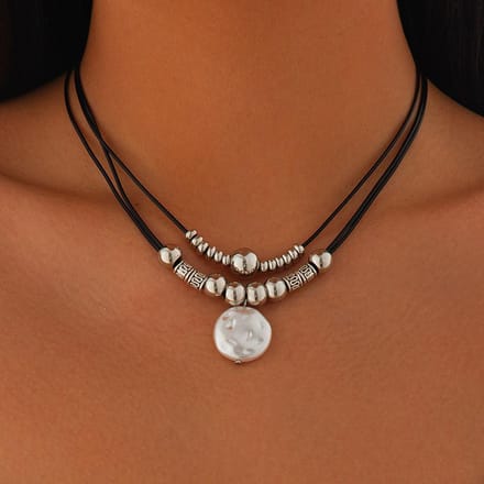 Collier de perles simple de niche mode, Collier pendentif tempérament pour femmes, Accessoire polyvalent pour les déplacements quotidiens argenté