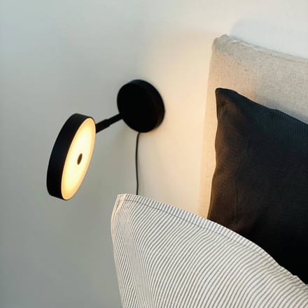 Dyberg Larsen LED wandlamp Starlight, zwart, Ø14 cm, dimbaar.