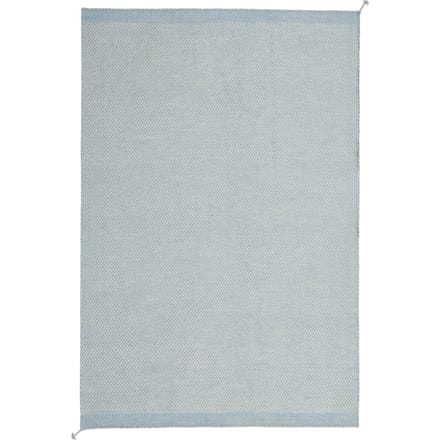 Muuto Ply tapijt Gerecycled - light blue - 170 x 240 cm