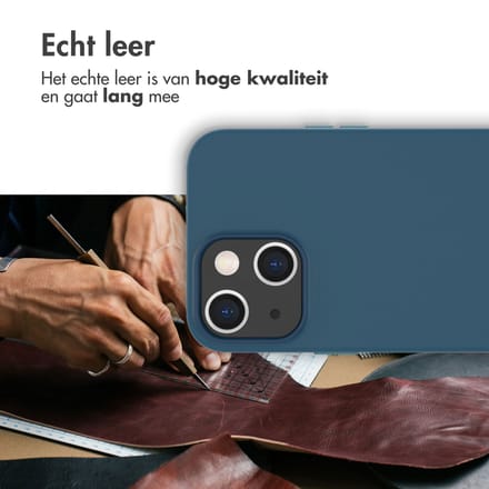Accezz Hoesje - Geschikt voor Apple iPhone 14 Plus - Leather Backcover geschikt voor MagSafe - Donkerblauw