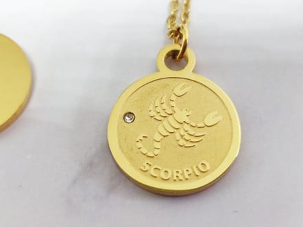 Mei's - Muse Zodiac Schorpioen - ketting dames - RVS goud - 45 t/m 50 cm