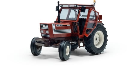 FIAT 80-90 comfort cab 2WD LIMITED Editie 500 stuks 1:32