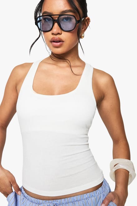 boohoo Dames Ingebouwde gevoerde zachte geribbelde tanktop met racerback | Wit | Maat: 40