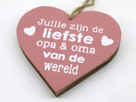 Teksthart hangend liefste opa en oma van de wereld 18x18cm