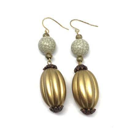 Behave - Oorbellen - Retro Chic - Goudkleur Beige Marmerlook - 7 cm