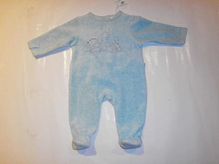 pyjama noukie's 1jaar 80, groen in velour