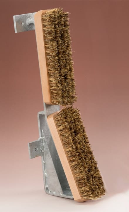 Paarden borstels - MAIR borstelframe - Voor paarden met jeuk.