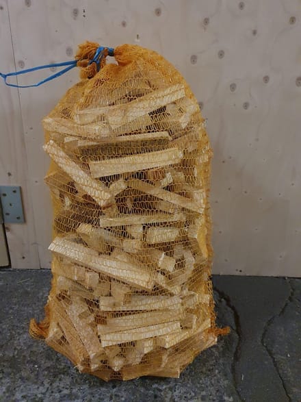 Eiken rookhout 10kg circa 12 a 15 cm lang