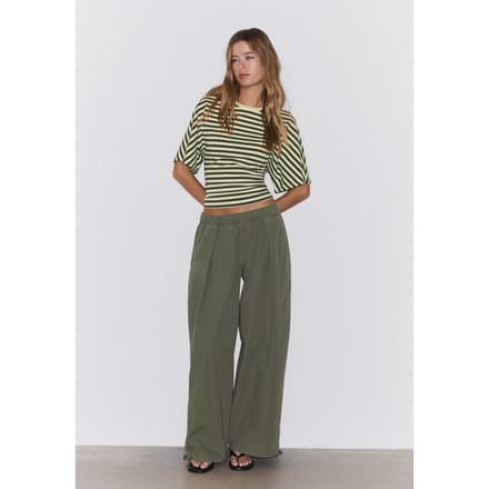 Stradivarius T-shirt met korte Japanse mouw  Kaki M