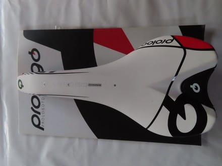 Prologo - Race en MTB zadel - Wit , rood zwart - Scratch 2 - Tirox