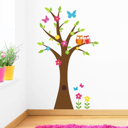 Muursticker boom met uilen en vlinders voor de kinderkamer