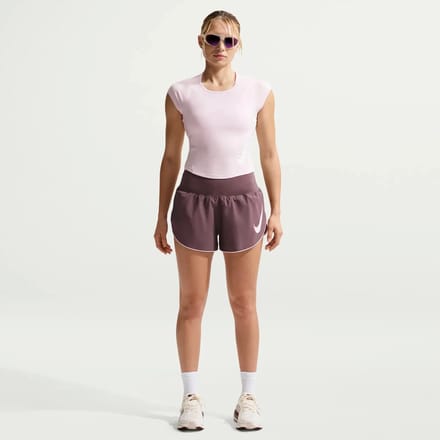 Damesshort Nike Tempo Flow Swoosh