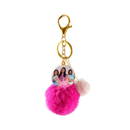 K3 - Sleutelhanger - Sleutelhanger Met Pompon - Met K3-Medaillon - 6 x 6 x 3 cm