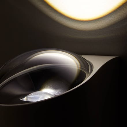 LOOM DESIGN LED buiten wandlamp Saga, omhoog/omlaag, corten