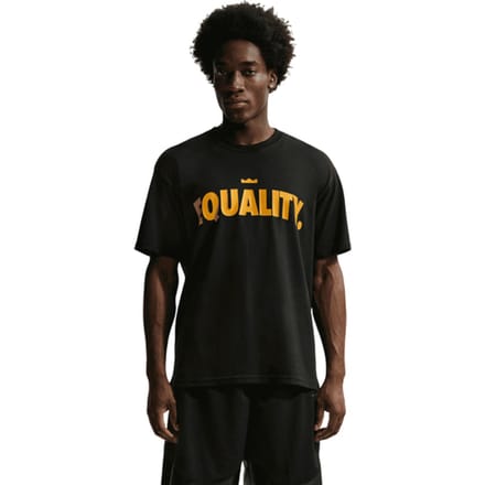 Nike Lebron "honor The King" T-shirt Zwart K045