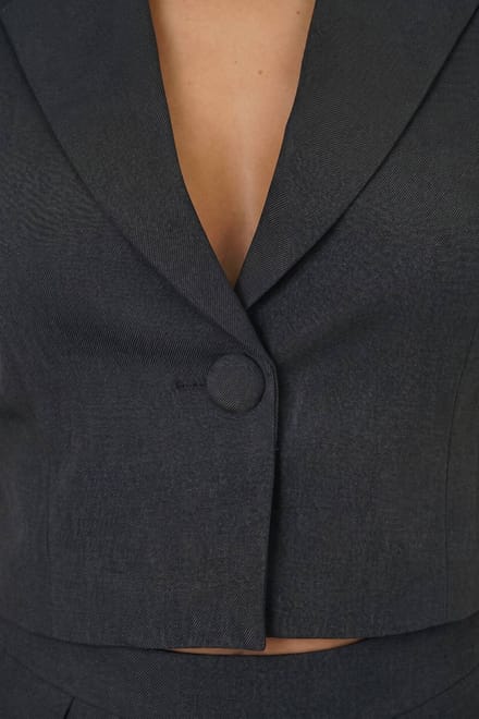 boohoo Dames Petite Linnen-look Getailleerd Cropped Gilet | Black | Maat: 18