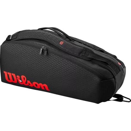 Zak met 6 tennisrackets Wilson Clash V3