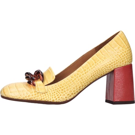 Chie Mihara Lage schoenen Geel