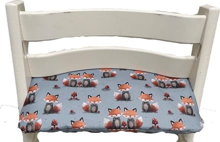 Gecoat zitkussen voor de Tripp Trapp kinderstoel van Stokke - Meneer vos grijs