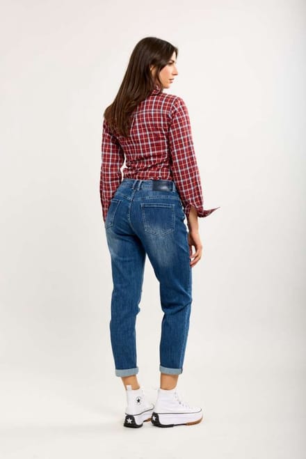 Toxik3 - Boyfriend jeans geborduurde hartjes rood