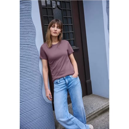 Basic Shirt met ronde hals en korte mouwen