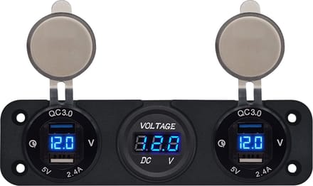 ProRide 12V USB Autolader 4 Poorten - 5V/2.4A - P19108 - Drievoudig inbouw met Voltmeter