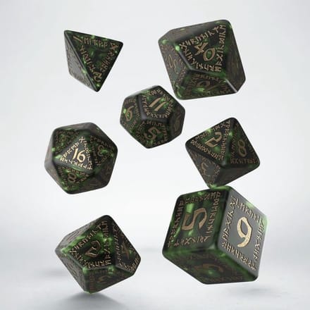 Q-Workshop Runic - Fles-Groen & Goud dobbelstenen set (7)