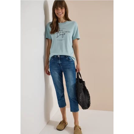 3/4 Slim Leg jeans in Slim Fit
