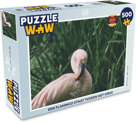 Puzzel Een flamingo staat tussen het gras - Legpuzzel - Puzzel 500 stukjes