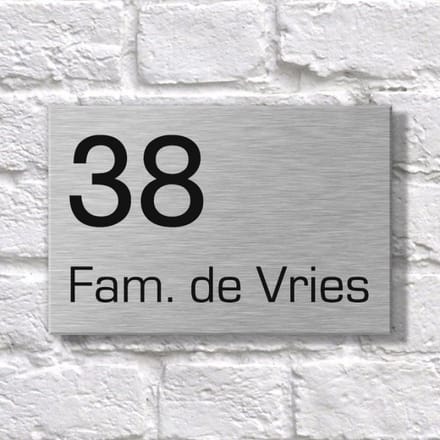 Kirinify – Naambordje voordeur RVS 15 x 10 cm met lasergravering – Zelf ontwerpen